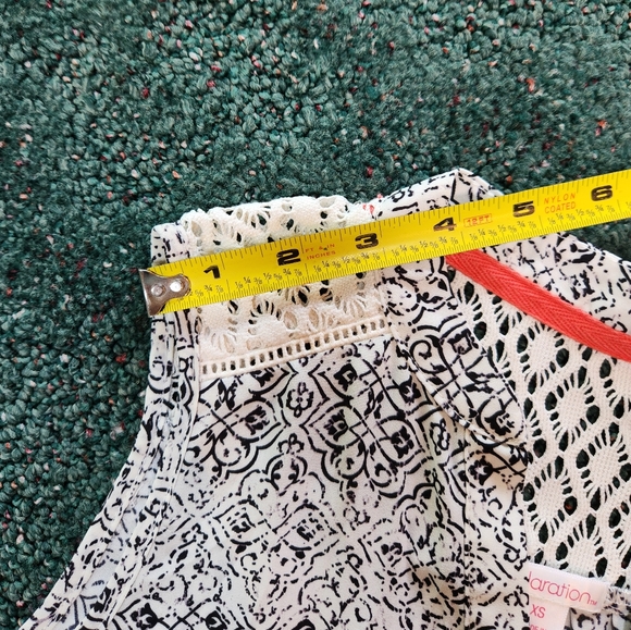 Lightweight Tank Top | lace shoulders - Picture 6 of 11